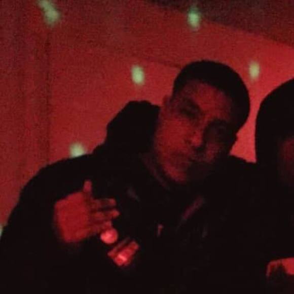 Meet your Posher, Craig - Picture 1 of 1